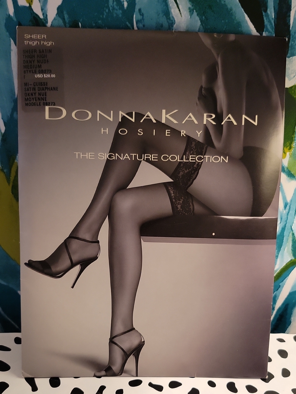Donna Karan Hosiery Sheer Thigh High Nylon Stockings Nude Signature DKNY M